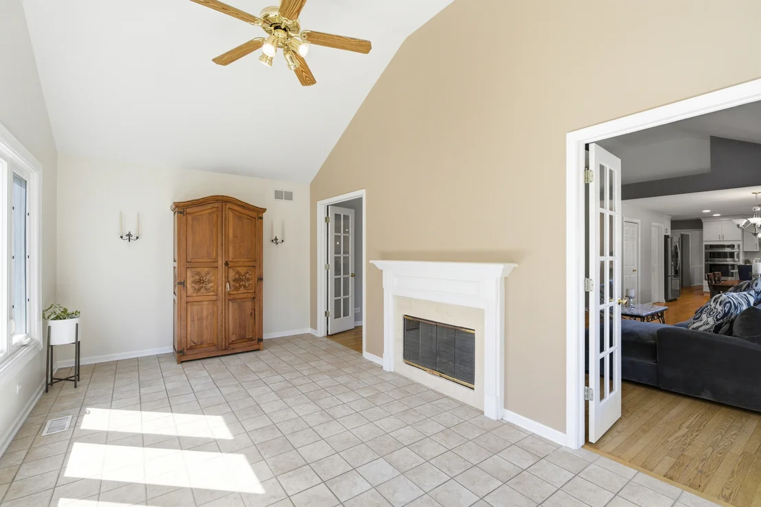 Photo of 1260 CROMWELL Lane