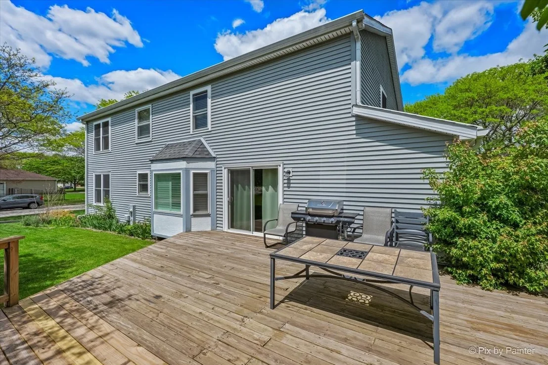 Photo of 658 WAINSFORD Drive
