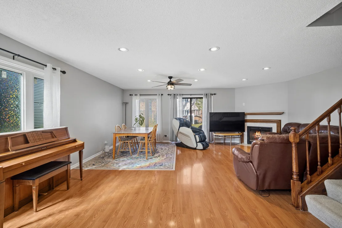 Photo of 329 Redwing Drive