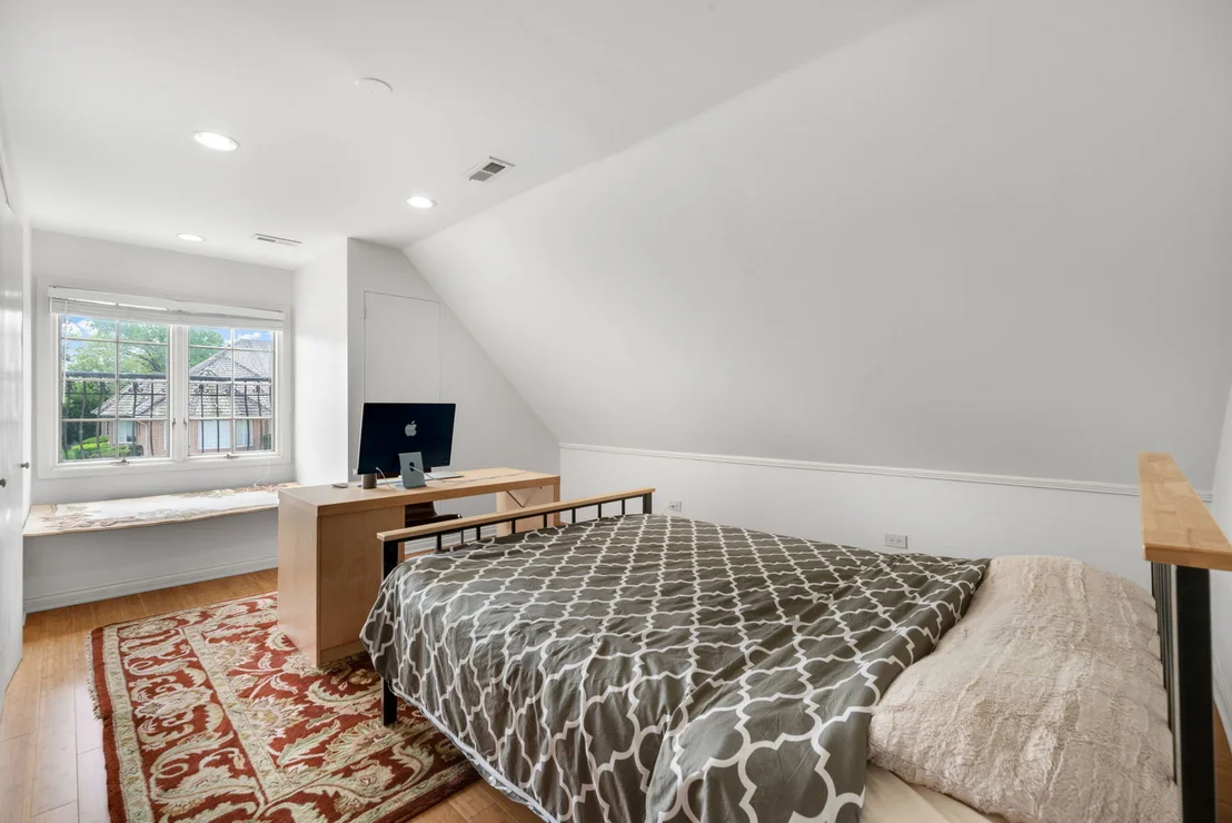 Photo of 910 Red Fox Lane