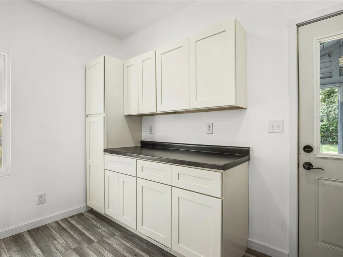 Photo of 655 W Clark Street