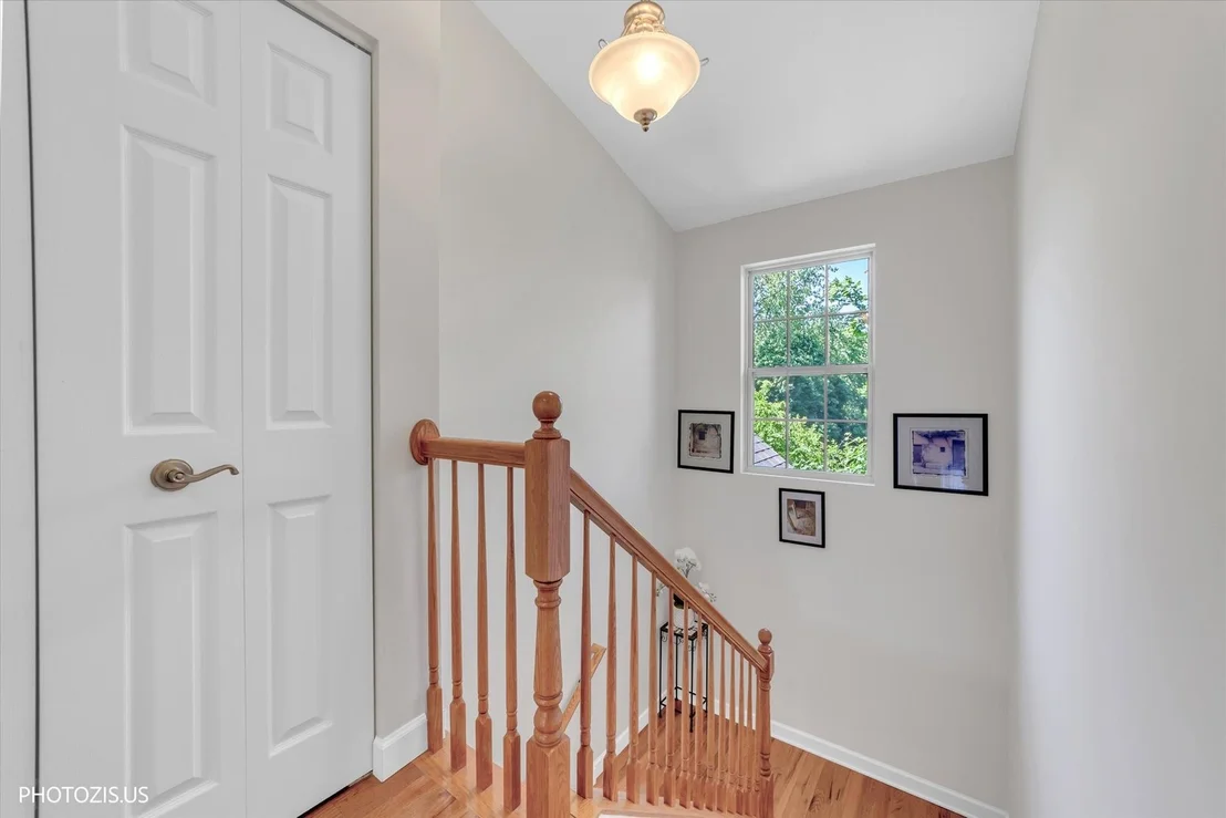 Photo of 462 Prestwick Lane