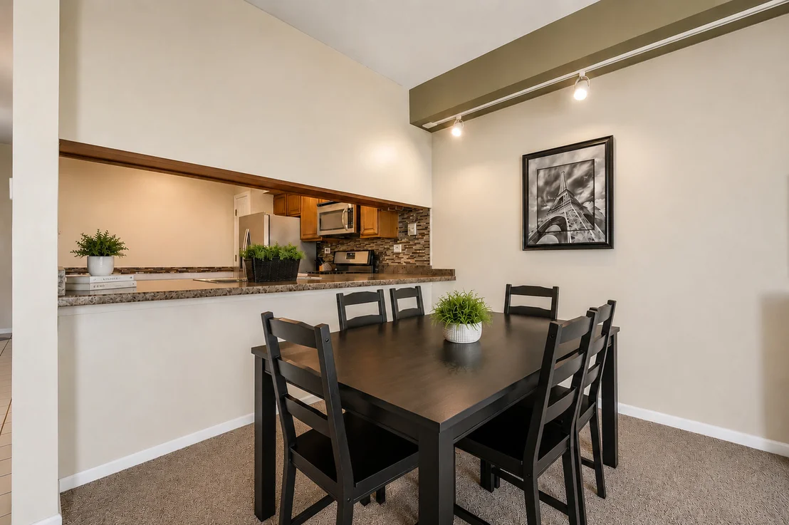 Photo of 121 Golfview Drive