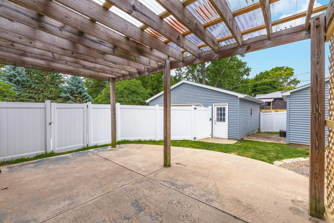 Photo of 12 Norbloom Avenue