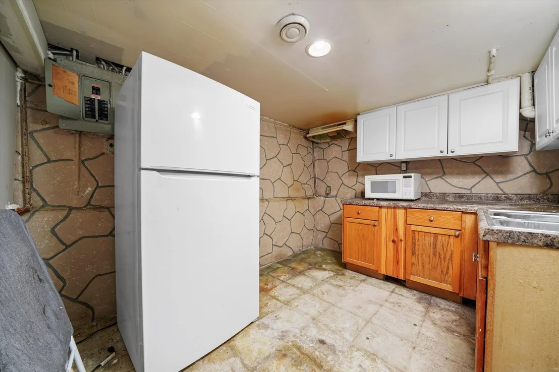 Photo of 5512 W WRIGHTWOOD Avenue