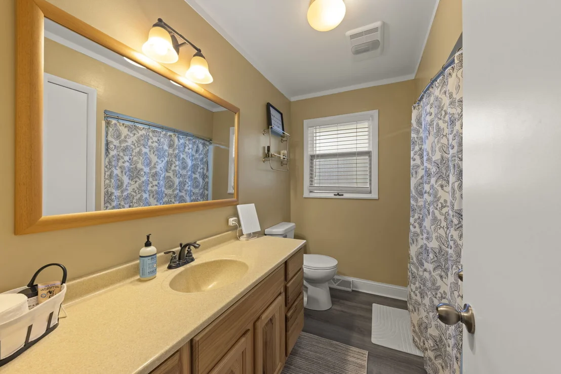 Photo of 805 Walnut Avenue