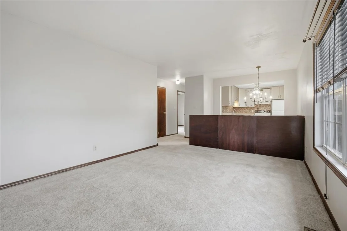 Photo of 1241 Holiday Lane