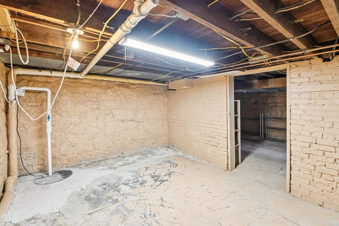 Photo of 240 Maple Street