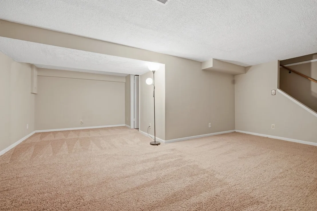 Photo of Unit A at 1532 Hunt Drive