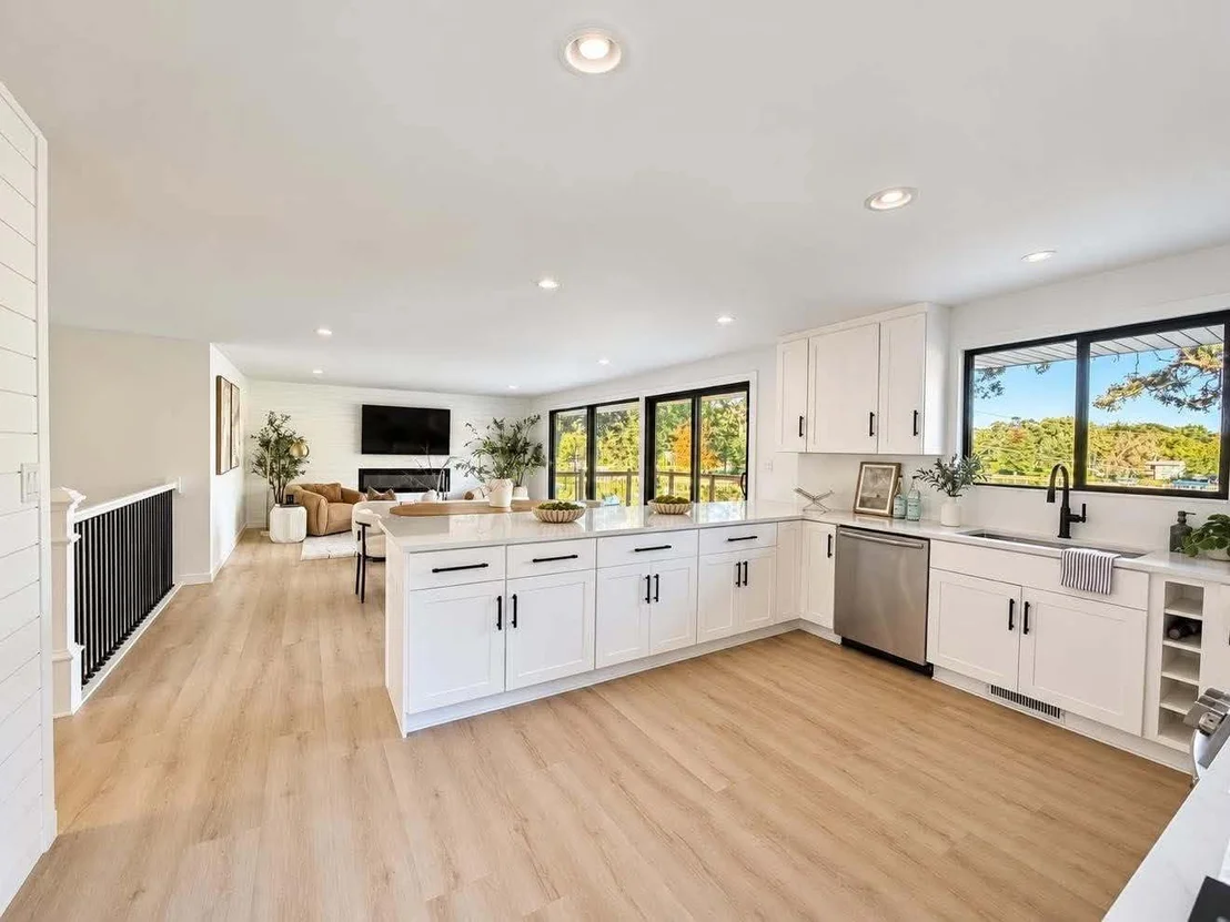 Photo of 34803 N Hiawatha Trail