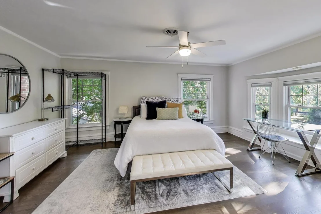 Photo of 176 Riverside Road
