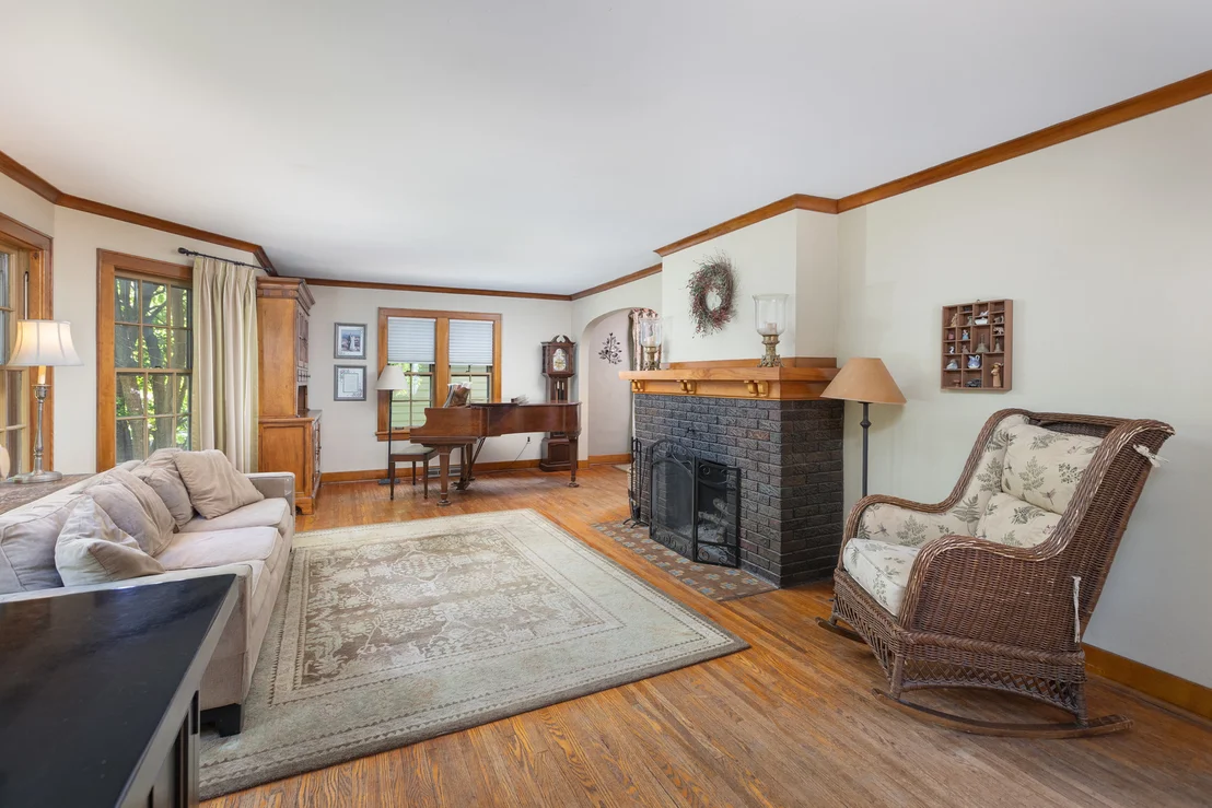 Photo of 815 N Eagle Street