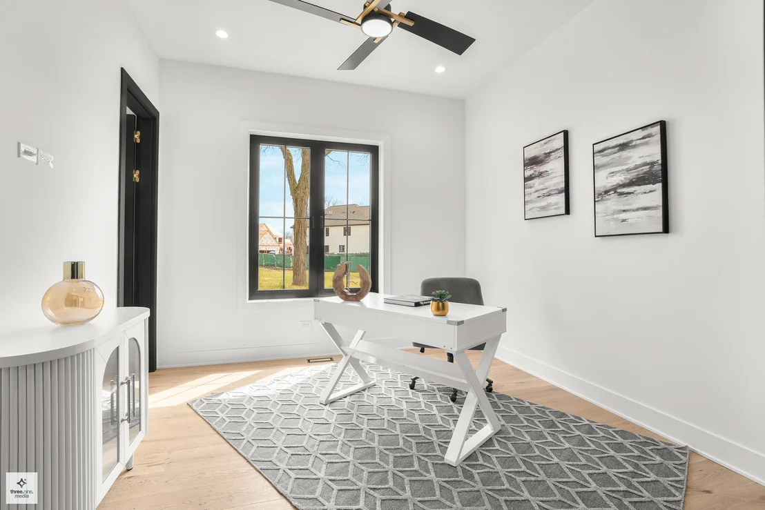 Photo of 390 Forest Edge Drive