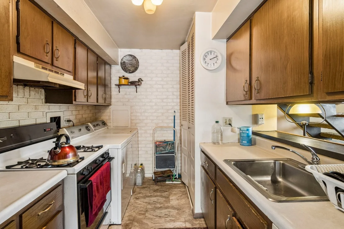 Photo of Unit 0 at 1541 Cornell Place