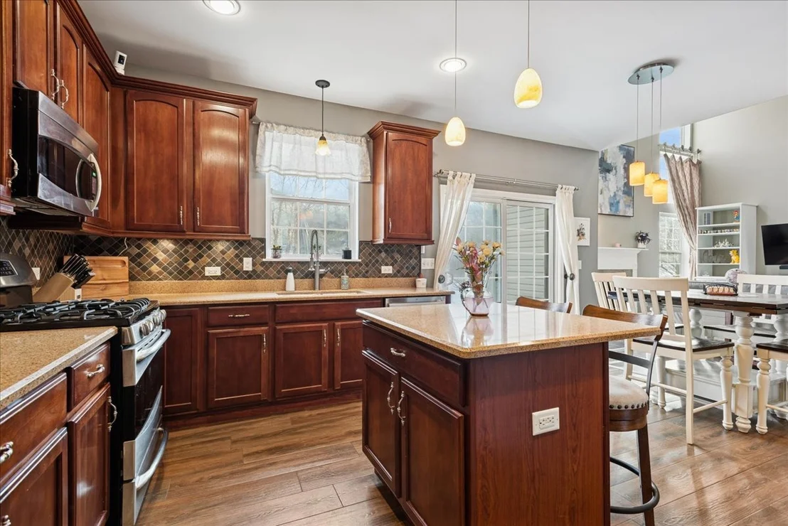 Photo of 1715 White Oak Lane