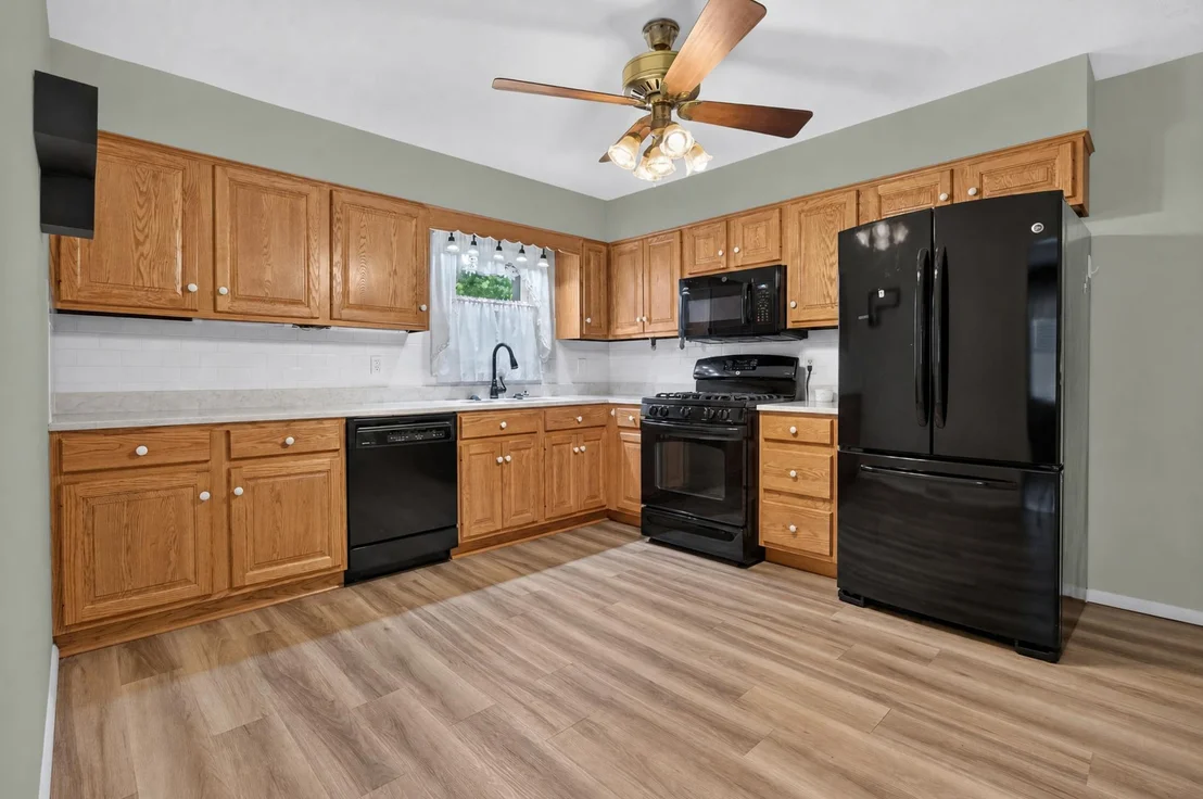 Photo of 1204 Searle Drive