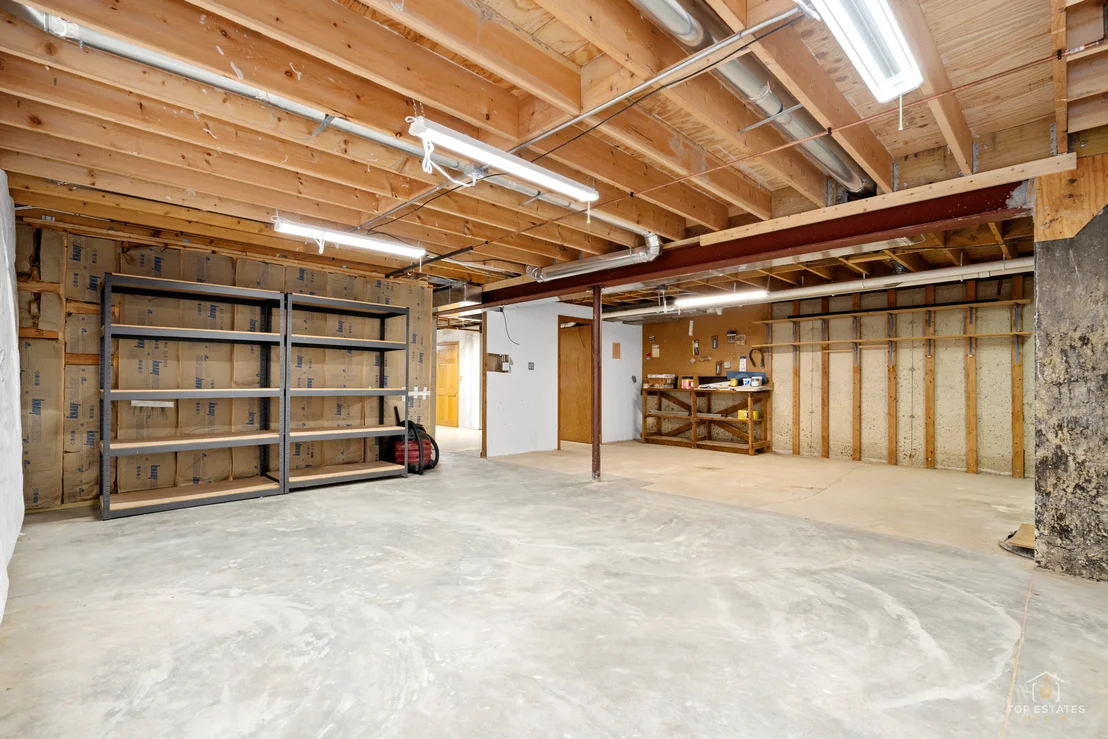 Photo of 225 Fairway Drive