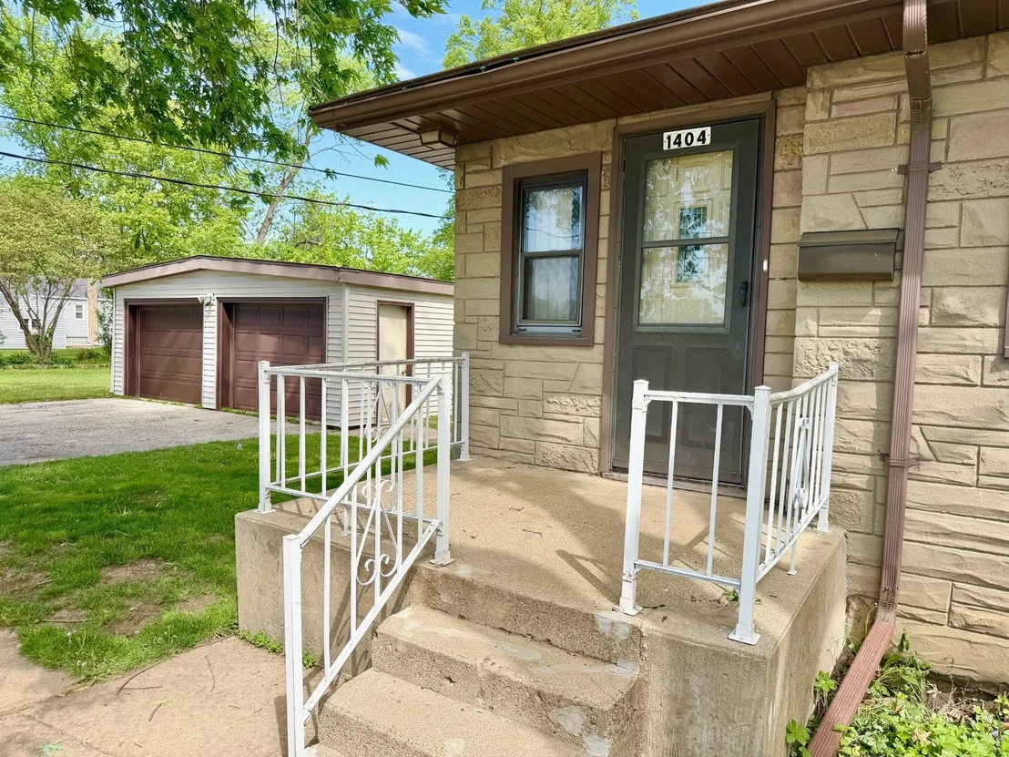 Photo of 1404 Plain Street