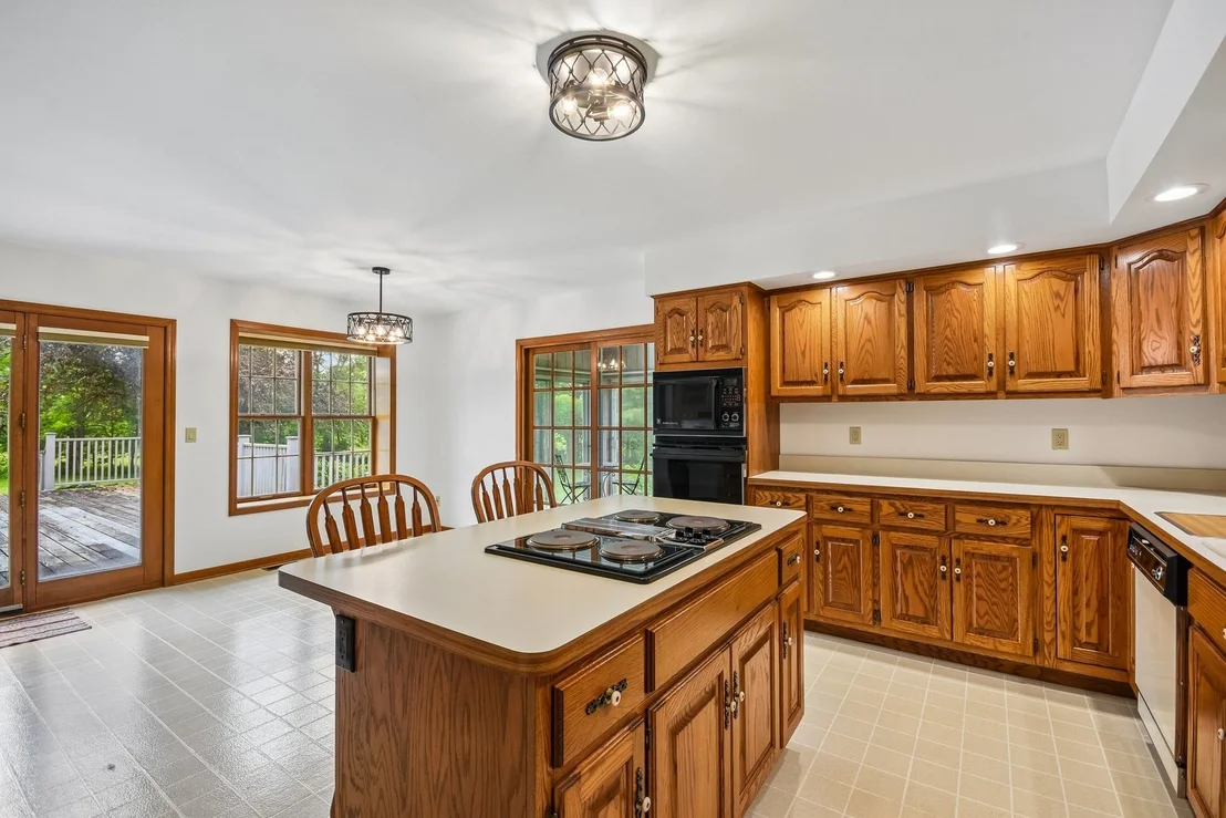 Photo of 6S155 W Ridge Drive