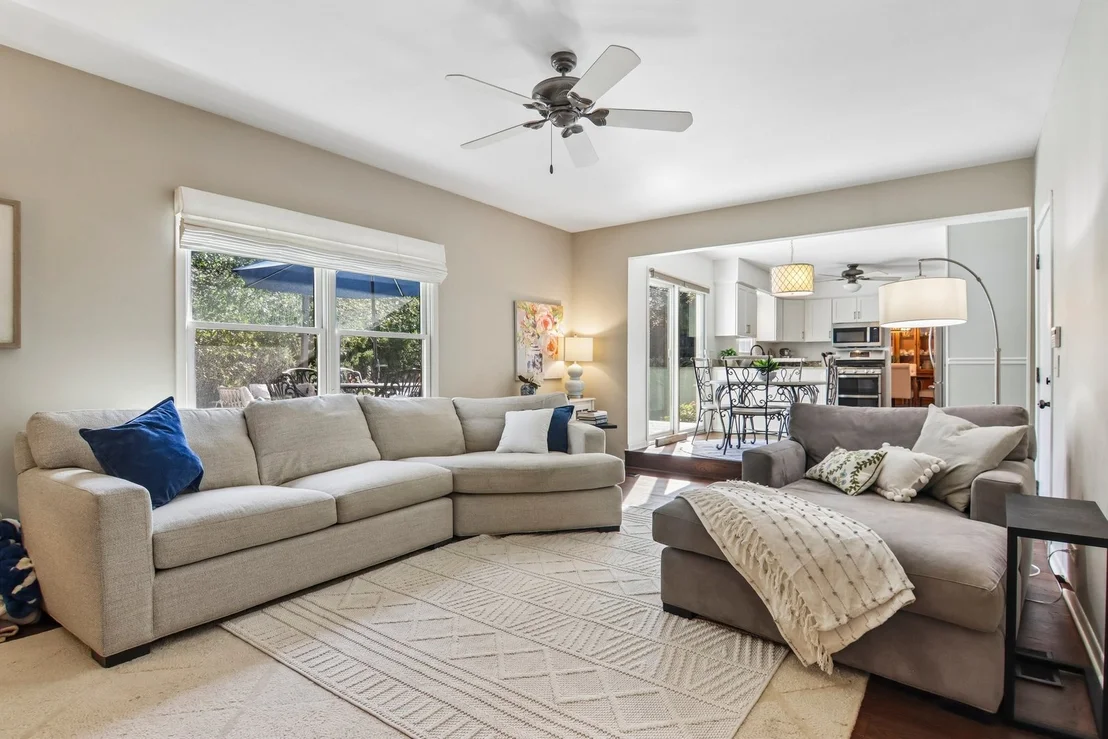 Photo of 585 Yellowstone Drive
