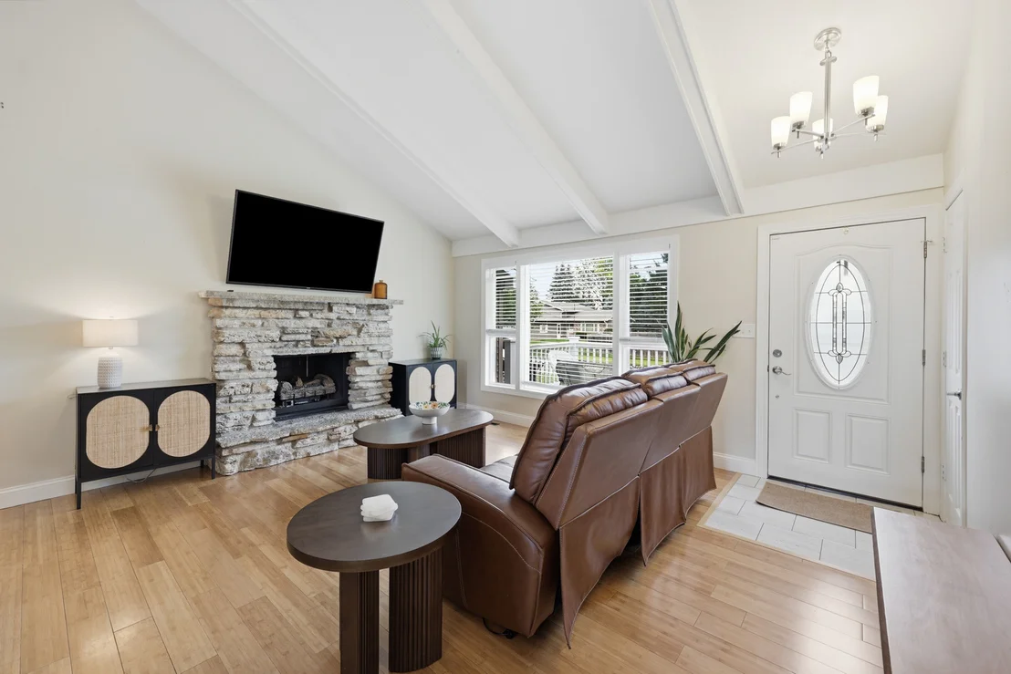 Photo of 218 Windridge Drive