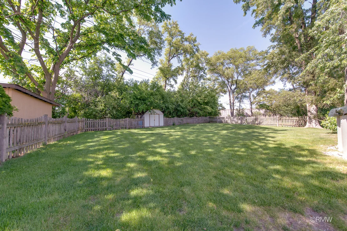 Photo of 1216 W Grove Street