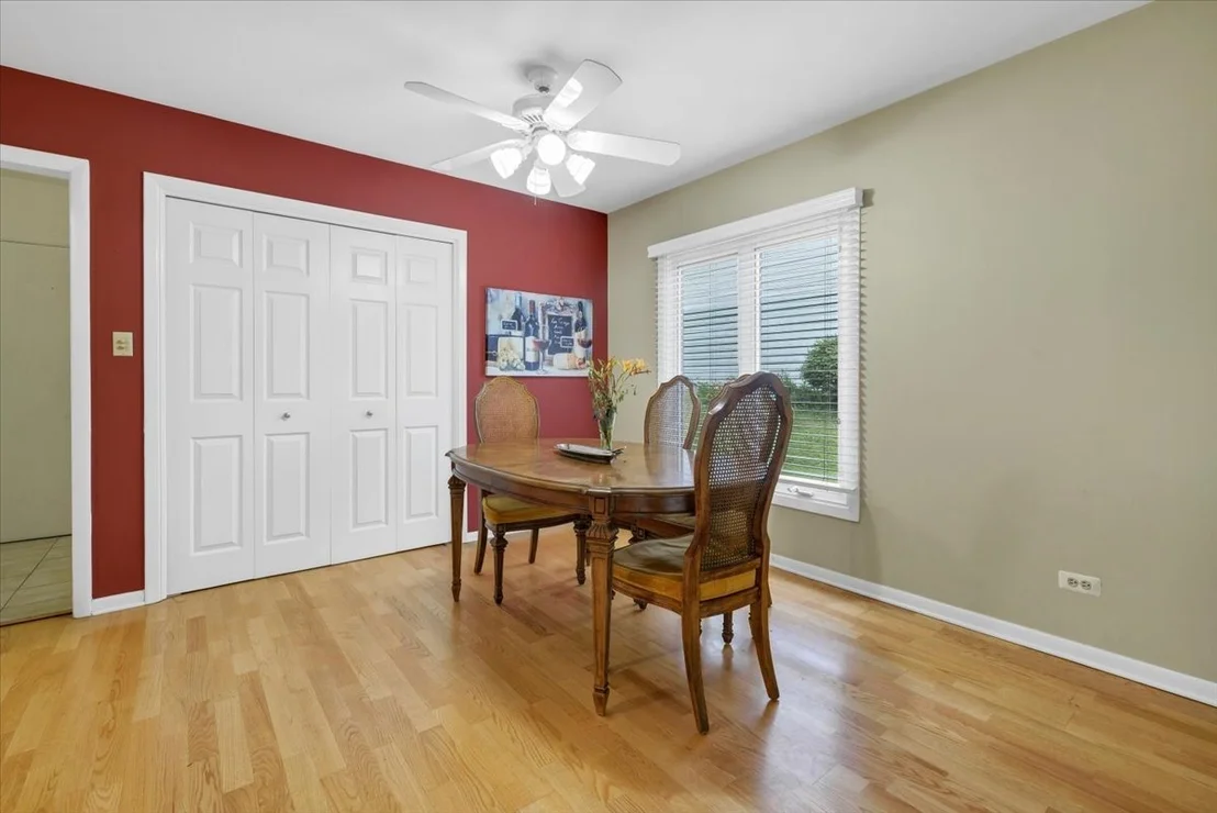 Photo of 1525 Mayfield Lane