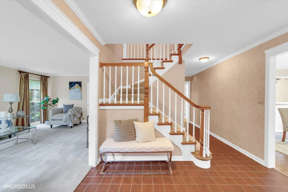 Photo of 2440 The Strand