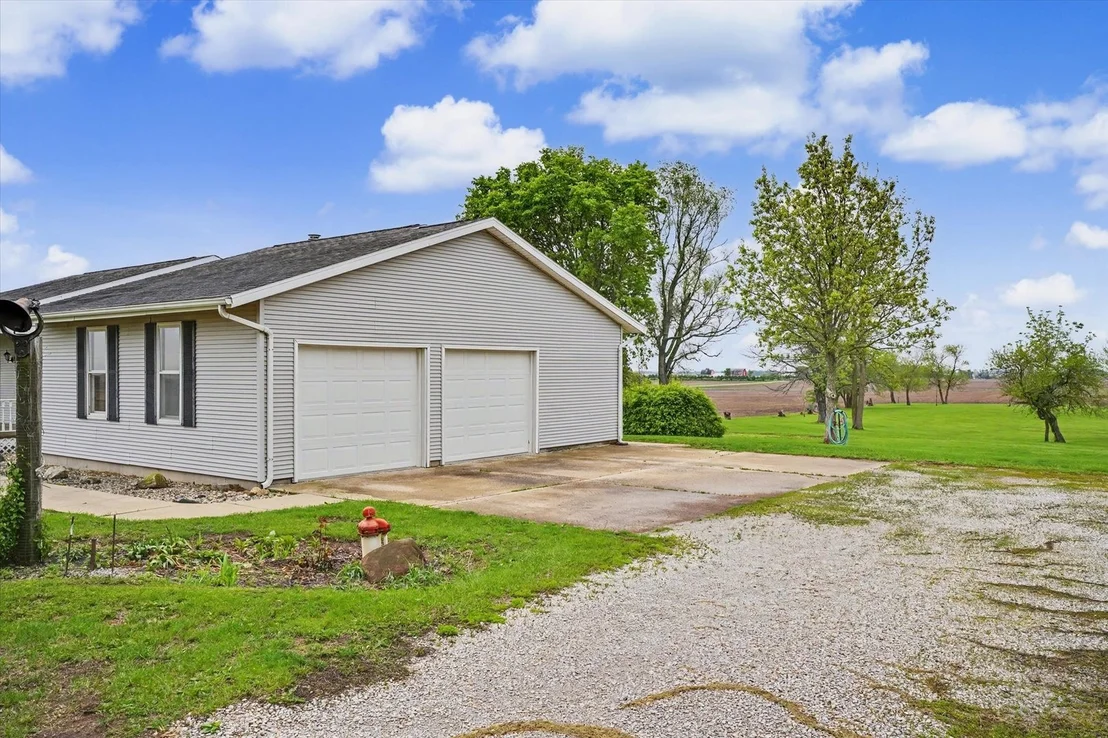 Photo of 1681 County Road 700 N