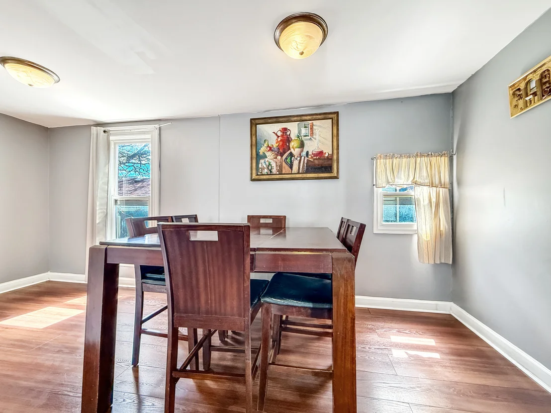 Photo of 311 Ryerson Avenue