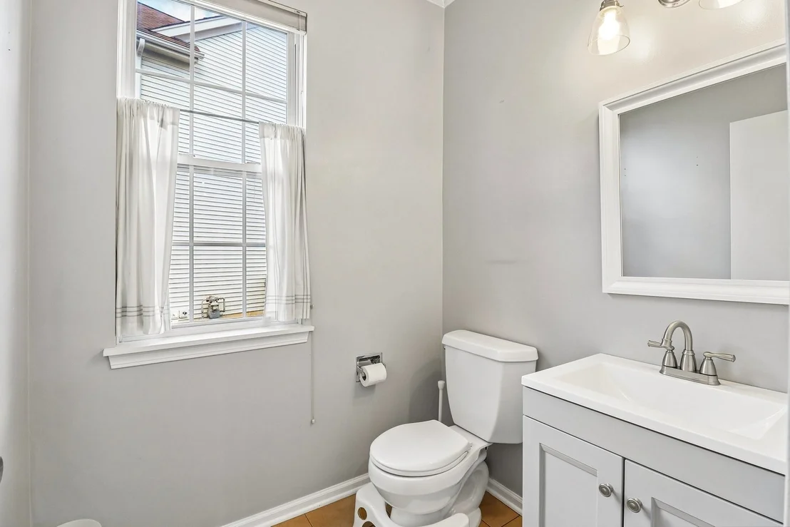 Photo of 6212 Formoor Lane
