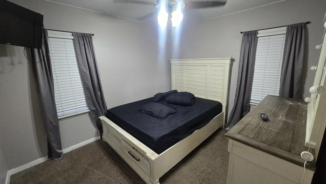 Photo of 673 Orange Street