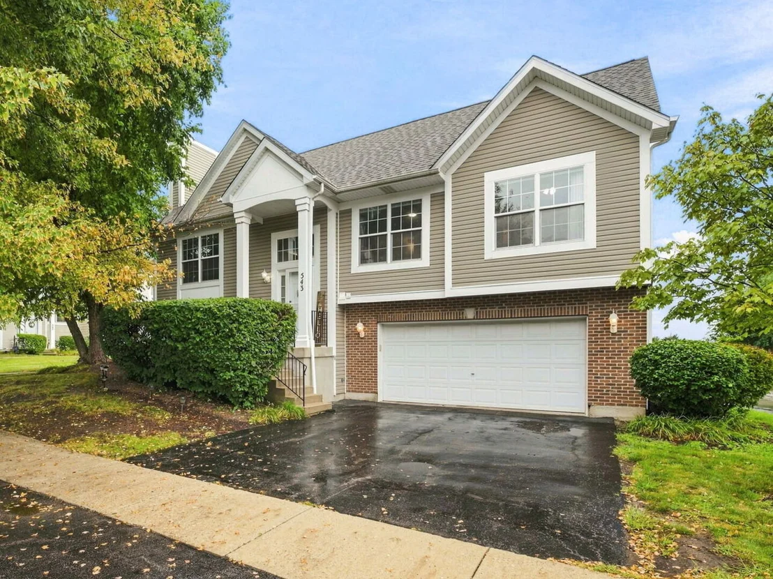 Photo of 543 Silver Leaf Drive