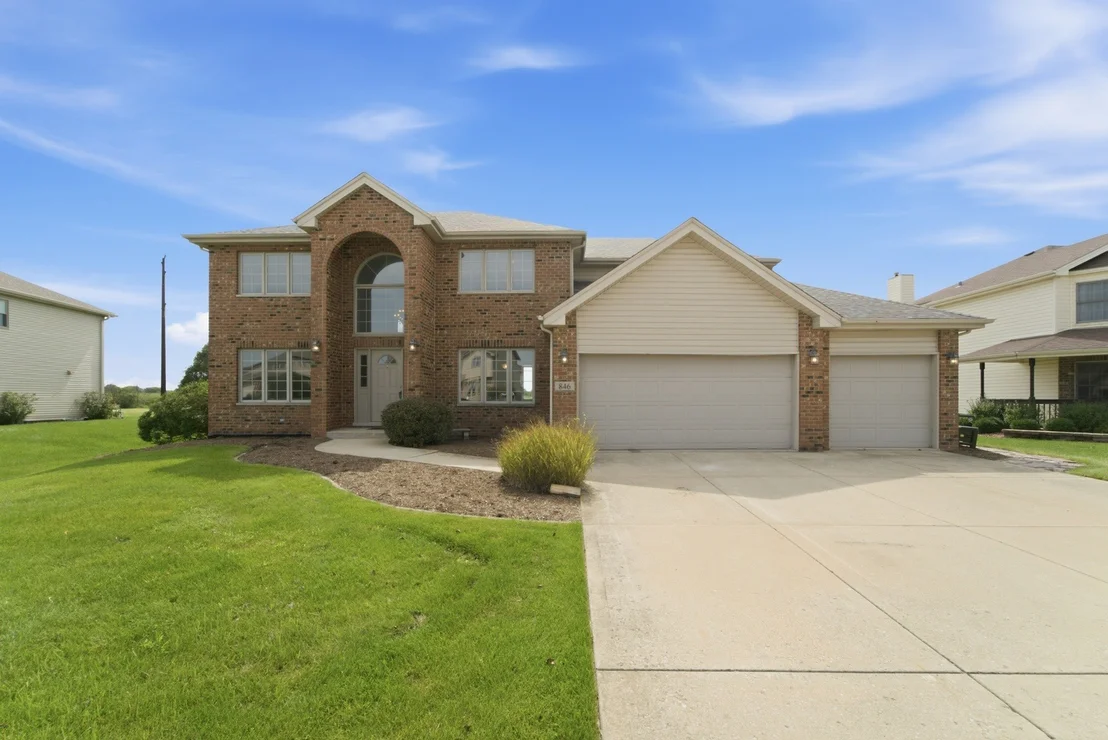 Photo of 846 Coyote Trail