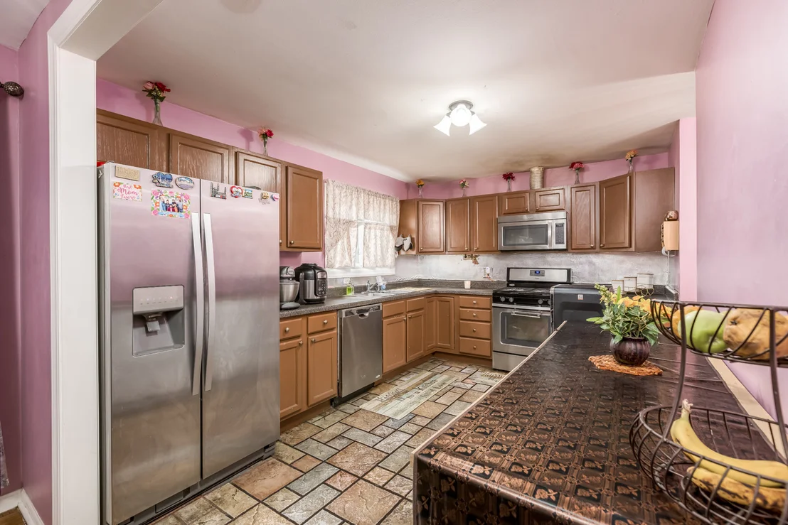 Photo of Unit B at 8828 Dee Road