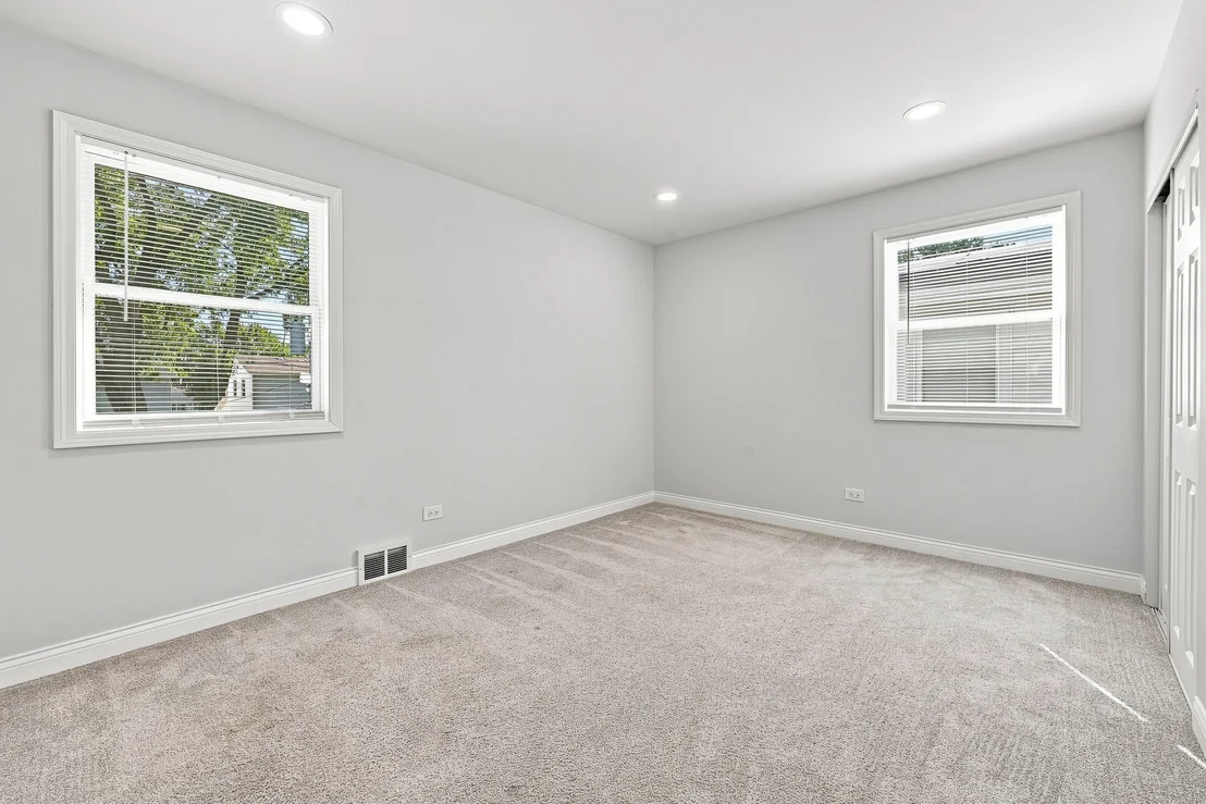 Photo of 1805 W Willow Lane