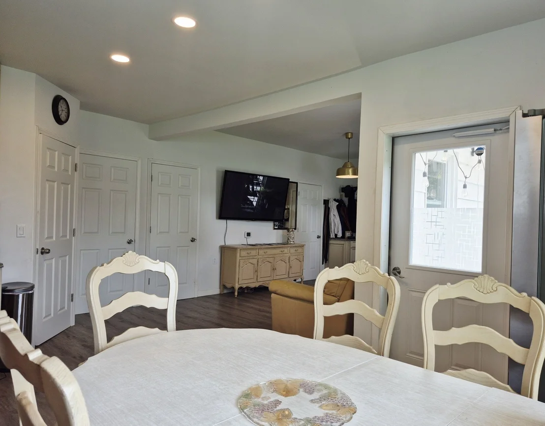 Photo of 222 N Maple Street N