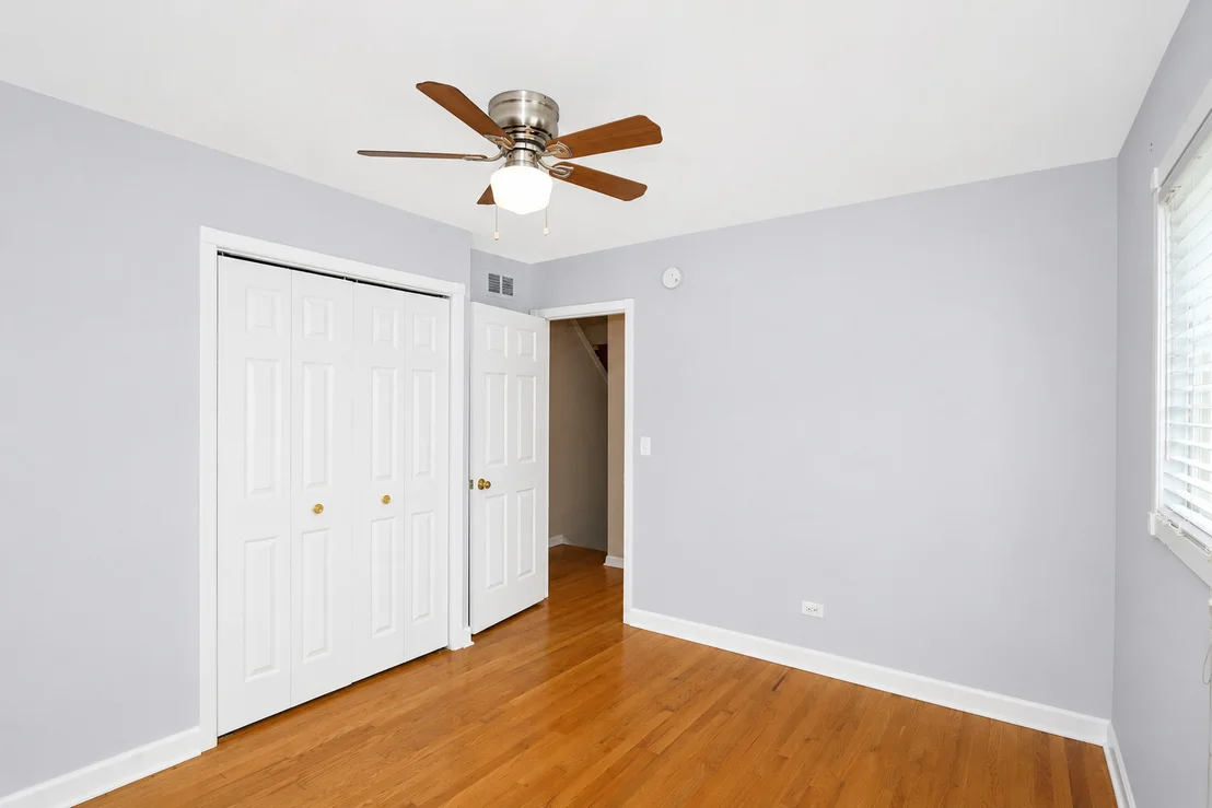 Photo of 136 N MAY Street
