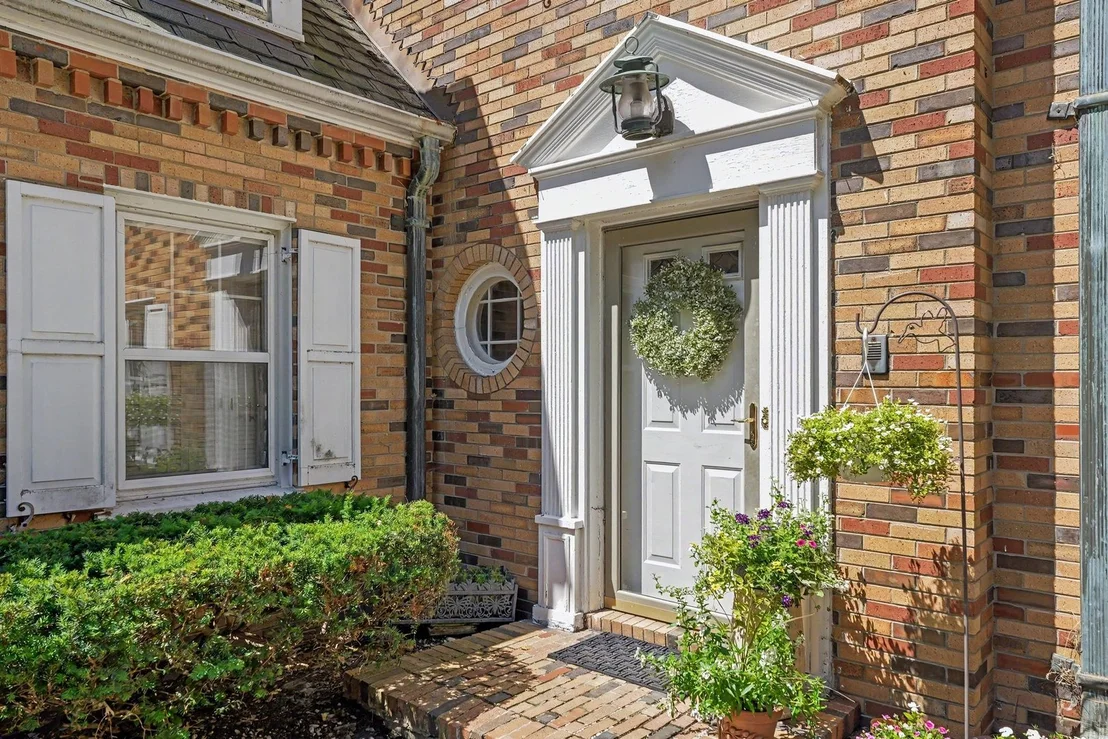 Photo of 319 Timberline Drive