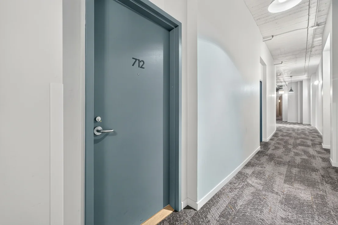 Photo of Unit 712 at 728 W Jackson Boulevard