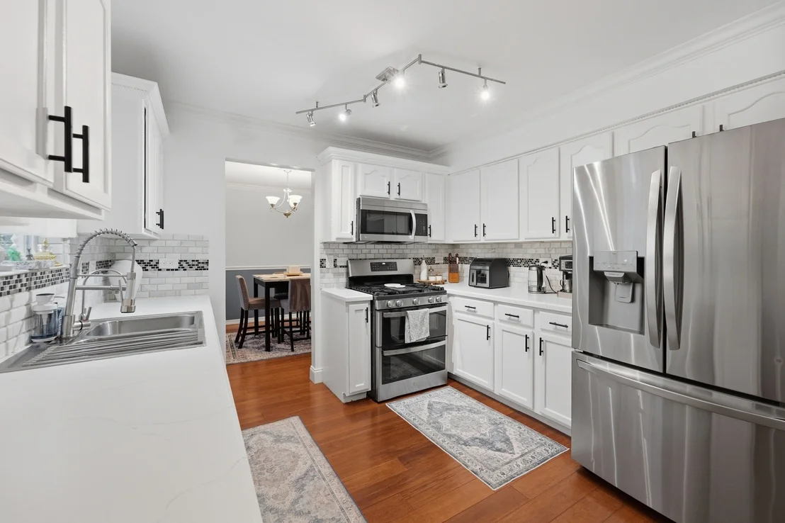 Photo of 5305 Lindenwood Circle