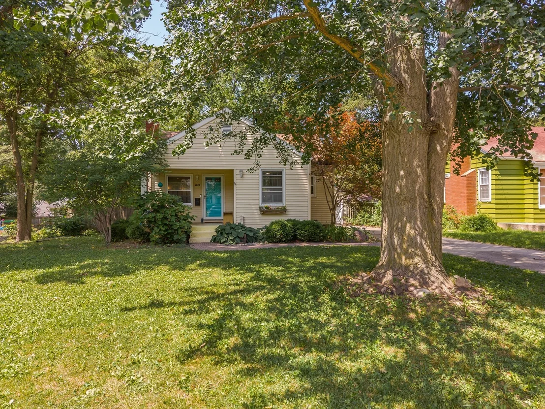 Photo of 821 Normal Avenue