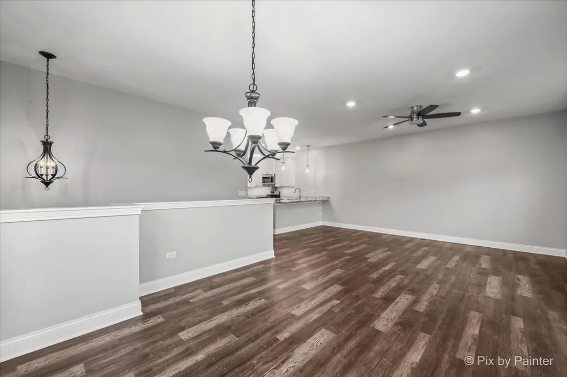 Photo of 735 Harper Avenue