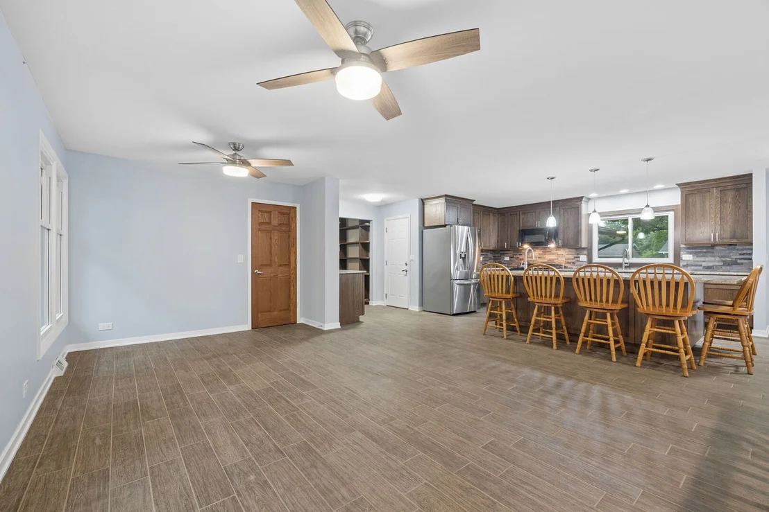 Photo of 702 N Pinecrest Road
