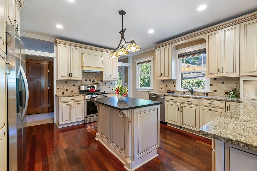Photo of 216 4th Street