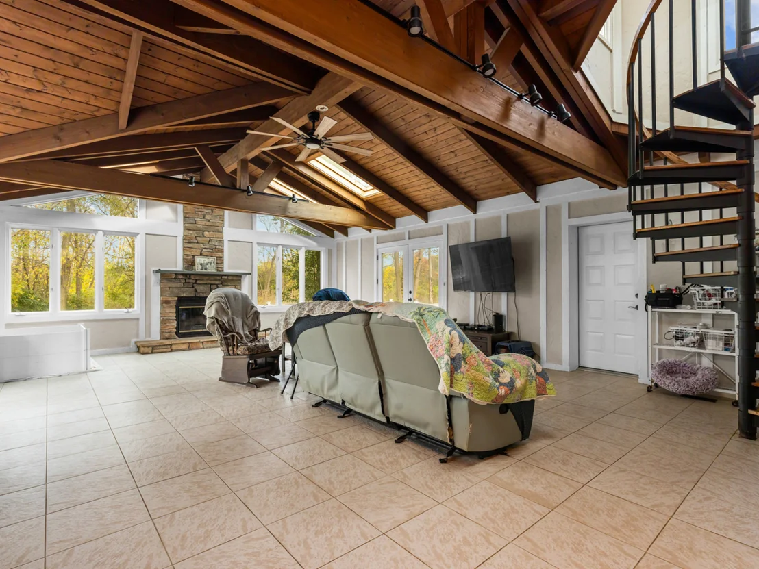 Photo of 155 Helm Road