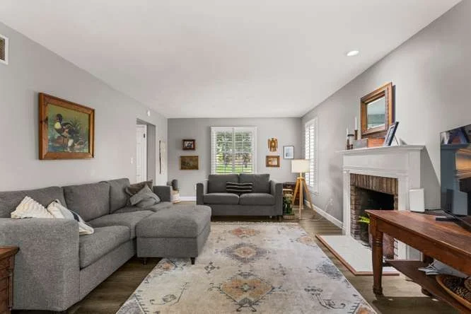 Photo of 1703 Mayfair Road