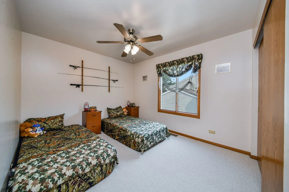 Photo of 959 Hill Crest Drive