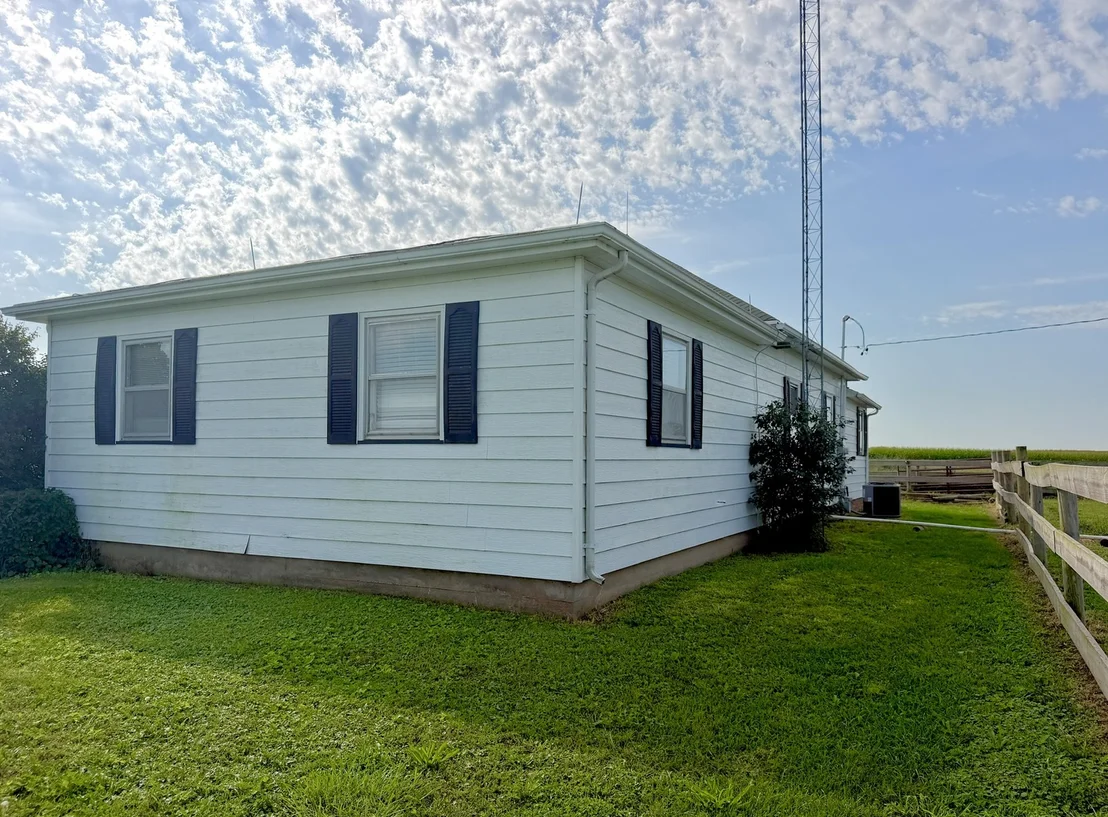 Photo of 82 N 23rd Road