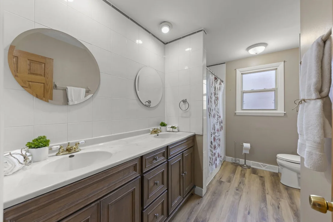 Photo of 409 Maple Lane